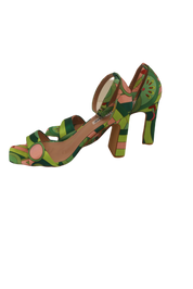 Scarpa con tacco fantasia